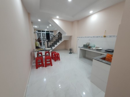 Bán nhà 3.6x14, 2 tầng, 2 mặt hẻm cách đường Hiệp Bình, TP Thủ Đức 50m
