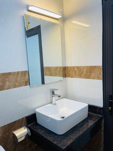 Nhà đẹp Hoàng Đạo Thành, ngõ thông không gian thoáng, thiết kế hiện đại, khu dân cư đông