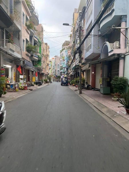Giá chốt bất chấp Tân Bình, Năm Châu diện tích sử dụng 70m2 giá 3.6 tỷ pháp lý đầy đủ