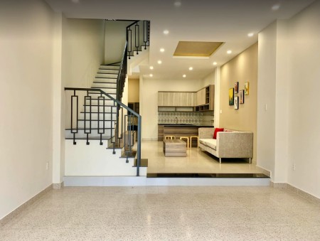 Căn nhà tuyệt đẹp ngay Tp Thủ Đức gần Vinhomes Grand Park khu vực đang tăng giá từng ngày