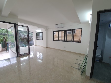 Mặt bằng đẹp gần chợ đường to ô tô tránh nhau, giá ưu đãi, không chung chủ, khu dân cư