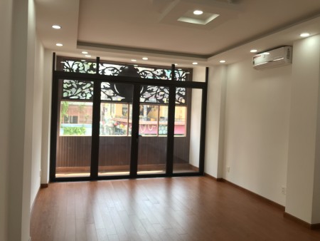 Nhà mặt tiền đường cho thuê dài hạn hoặc bán khu dân cư đông, giá tốt, tiện ích đầy đủ