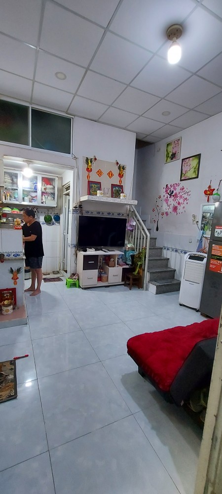 Nhà hẻm, đường Trần Văn Đang, phường 11, Quận 3 liên hệ xem nhà 0977716721