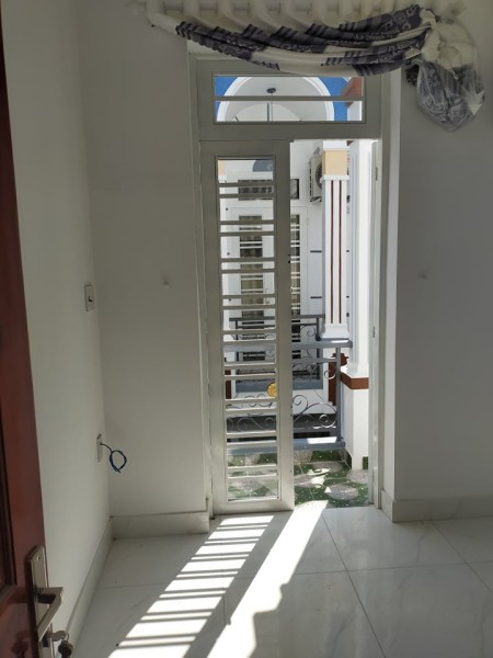 Nhà phố giá rẻ liên hệ tư vấn chi tiết 0964381052, giá tốt đầu tư, nhà mới xây xong