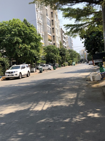 Bán nhà mới, hẻm xe hơi, gần trục đường Phú Thuận, Quận 7 giá bán nhanh 5.98 tỷ