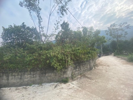 Bán lô đất đường chạy xung quanh tại Yên Bình Thạch Thất, dtsd 1800m2, 150m ONT giá rẻ
