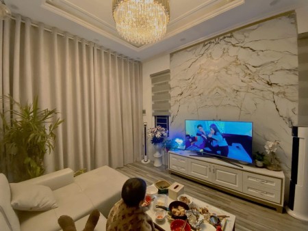 Phố Bạch Mai trung tâm Quận Hai Bà Trưng gần 30m2, giá bán 2.1 tỷ, liên hệ 0886888201