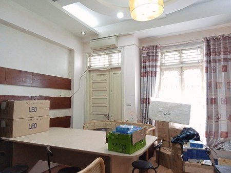 Bán nhà nguyên căn Vũ Xuân Thiều gần ô tô dtsd 50m2, 4 tầng đúc, mt 9m, giá 3.9 tỷ, lh 0349272000