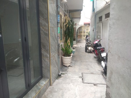 Nhà đẹp Đường Nguyễn Tri Phương, Phường 9 Quận 10 khu dân trí cao, sổ hồng chính chủ