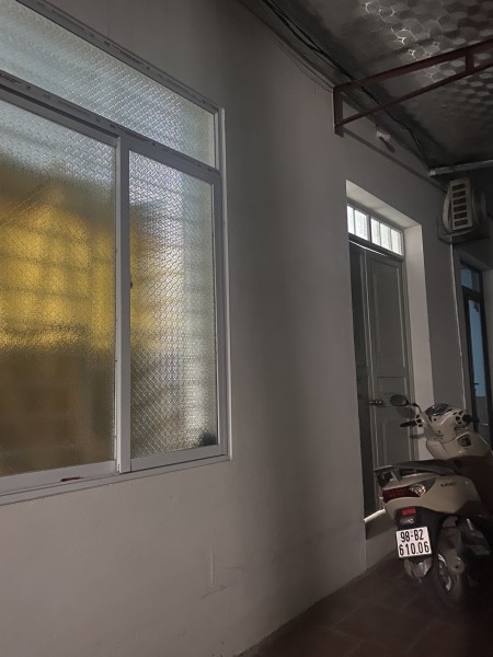 Cần tiền bán gấp nhà ở đg Nguyễn Công Hãng TPBG phù hợp vs vck trẻ Nhà cấp 4 mới xây