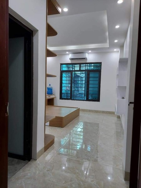 Bán nhà mới nguyên căn đẹp lung linh chỉ việc xách vali vào ở khu dân cư đúc 5 tầng kiên cố