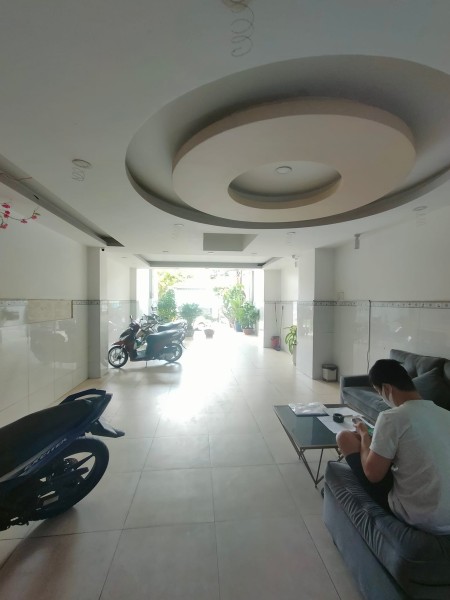Bán căn hộ dịch vụ 5 tầng BTCT, Bà Hạt Quận 10 giá chỉ 6,4 tỷ liên hệ 0901336567