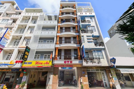 Bán gấp khách sạn mặt tiền Hoàng Hoa Thám Hướng Đông Bắc giá bán 3 tỷ thương lượng