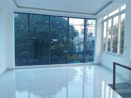 Bán nhà mới xây 3 mặt tiền đường Nguyễn Văn Quá, Đông Hưng Thuận, Q12. Giá 7.5 tỷ