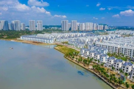 Bán gấp nhà phố The Manhattan VinHomes Grand Park Q9 gía 16,5 tỷ /96m2. LH: 0898206*