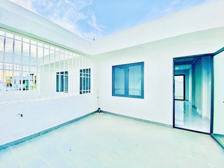 Bán nhà hẻm xe tải 7m, Quận Bình Thạnh, dtsd 72m2, 5 tầng, ngang 4.5m, chỉ 130tr/m2, giá 10 Tỷ Có TL
