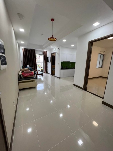 Do gia đình sắp đi nước ngoài cần bán gấp căn hộ chung cư Green Field tiện ích đủ, giá tốt