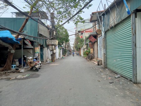 Cần bán lô đất 48m2, ngõ 135B đường Nước Phần Lan, Tây Hồ, giá 2.4 tỷ, thương lượng