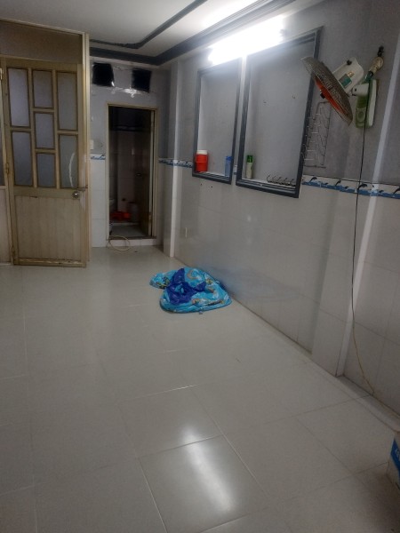 Nhà 1 trệt 1 lững 1 lầu đường Trần Phú p4 Quận 5 diện tích sử dụng 30m2, giá tốt đầu tư