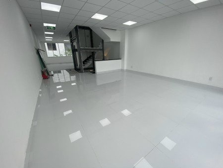 Shophouse Saritown cho thuê. Đã hoàn thiện đẹp giá thoả thuận, tiện ích đầy đủ, giá tốt