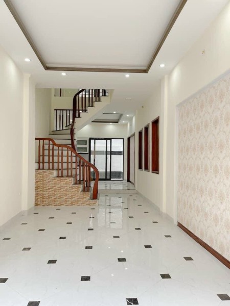 Phân lô phố Vĩnh Hưng diện tích 42m2 đúc bê tông 5 tầng giá bán chỉ 6.1 tỷ️, lh 0337422226