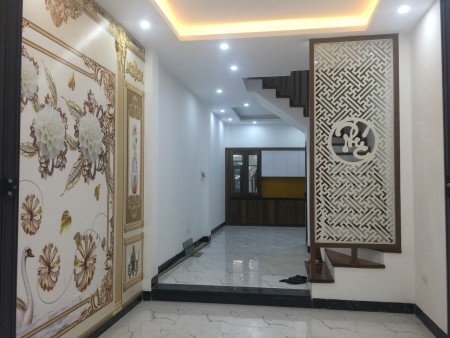 Nhà Đẹp Phố Vĩnh Phúc, Quận Ba Đình diện tích sử dụng 40m2, 5 tầng đúc giá 4.5 tỷ