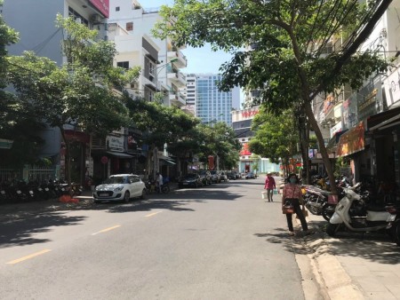 Bán nhà 4 tầng, mặt tiền đường Hoàng Hoa Thám khu dân cư tiện ích đủ, lh 0339161411