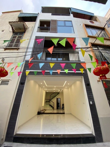 Bán nhà Nguyễn Trãi ngõ ô tô kinh doanh dtsd 38m2 đúc 4 tầng 6 phòng ngủ, giá 3.xx tỷ