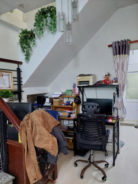 Nhỉnh 6 tỷ nhà nguyên căn diện tích sử dụng 65m2 Hồng Lạc Phường 11, lh 0908378406