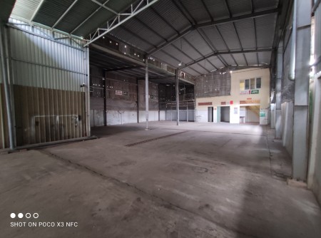 Cho thuê kho diện tích sử dụng 800m2 mặt tiền Hoàng Hữu Nam Quận 9, hợp đồng dài hạn