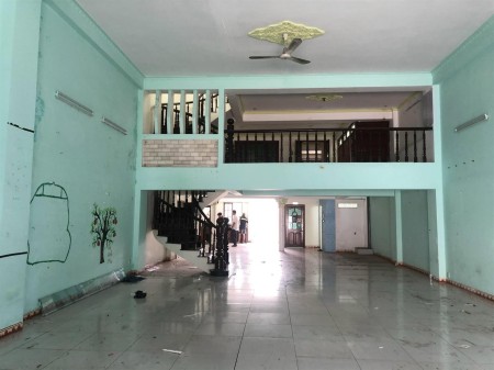 Cho thuê nhà nguyên căn thành phố Thủ Đức giá chỉ 24 triệu/tháng, liên hệ 0855052385