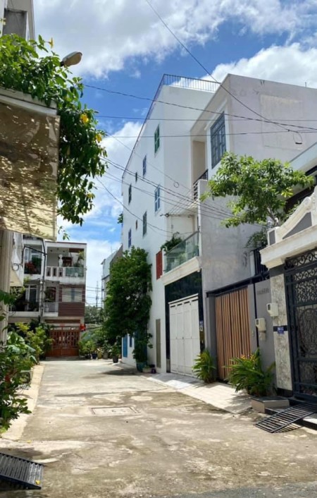 Cho thuê Nhà phố nguyên căn Nguyễn Duy Trinh Quận 9 giá cho thuê 10 triệu/tháng