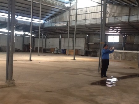 Cho thuê văn phòng và nhà xưởng diện tích sử dụng 8700m2 gần Quốc Lộ 1A Quận 12