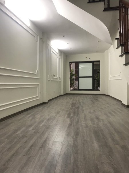 Bán gấp nhà mặt phố Cự Lộc, quận Thanh Xuân, diện tích sử dụng 35m2 x 4T, chưa đến 8 tỷ