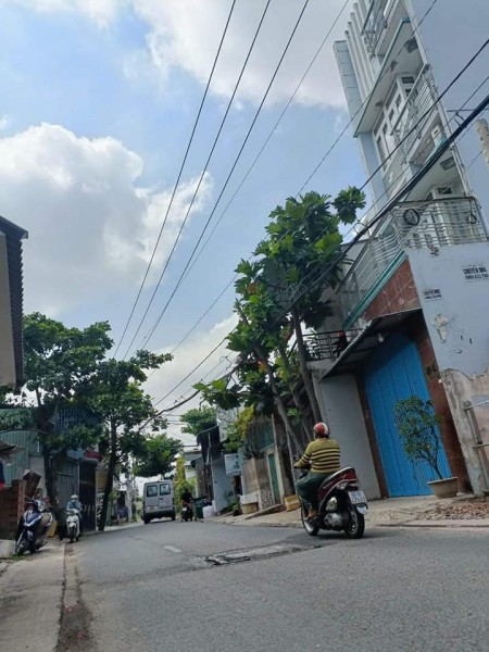Bán nhà mặt tiền Tân Chánh Hiệp 13 Quận 12 giá 4 tỉ 6 vị trí đắc địa, liên hệ 0763727422