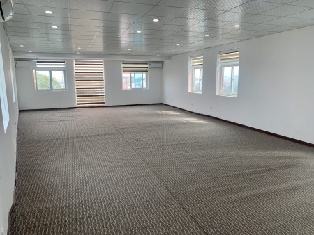 BQL tòa nhà VP 12 tầng ngã tư Cửa Bắc 152 Phó Đức Chính cho thuê các diện tích 75m2 - 85m2 - 125m2