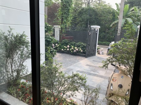 Bán biệt thự khu đô thị Ciputra Hà Nội, pháp lý rõ ràng, giá tốt đầu tư sinh lời, khu an ninh