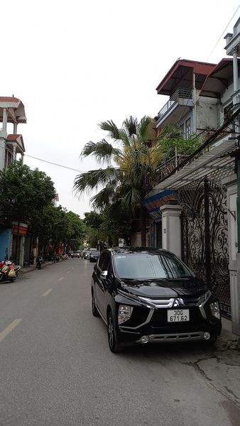 Bán nhà Lệ Mật Quận Long Biên, diện tích 65m2, 3 tầng, giá 3.5 tỷ, cạnh UBND Phường