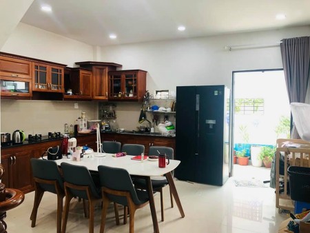 Bán căn hộ dịch vụ 92m2, 15m ra MT Điện Biên Phủ Quận 10 giá chỉ 11 tỷ liên hệ 0901336567