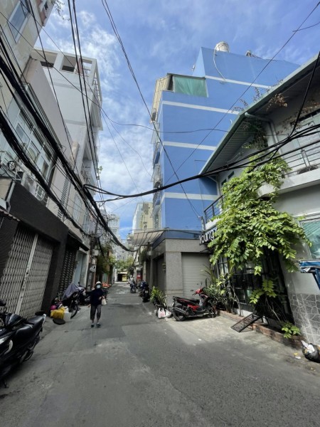 Nhà mới bán gấp Tô Hiến Thành Quận 10, đầy đủ nội thất 4 tầng 5.5 tỷ
