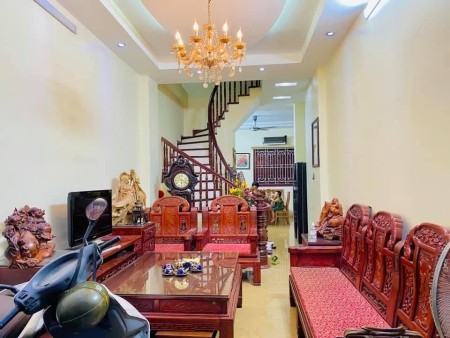 Bán nhà đẹp hiếm Văn Quàn Quận Hà Đôn, ngõ ô tô quay, khu dân trí cao, hàng xóm văn minh