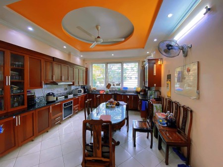 Bán nhà mặt phố Nguyễn Công Hoan, Bà Đình, dt 60m2, 5 tầng, mt 4.5m, giá bán 27 tỷ