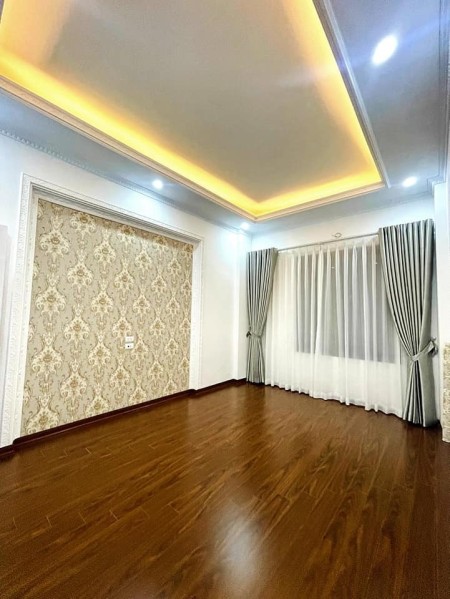 Bán nhà TT Phú Nhuận, khu ĐƯỜNG HOA, 56m2, MT4.2m, giá chỉ 5.6 tỷ, ĐT 0703165049.