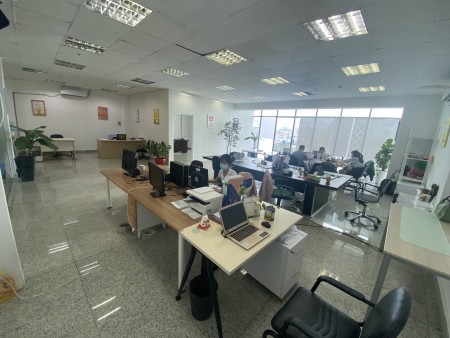 Văn phòng hot giá rẻ Quận 3 giá cho thuê chỉ 20 triệu/tháng diện tích sử dụng 85m2