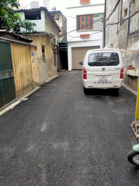 Bán đất Thạch Bàn ngõ rộng 50 m ra ngõ ô tô tránh giá siêu nhí, sổ đỏ chính bàn giao ngay