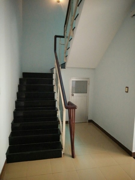 Cần cho thuê nhà mặt phố 270 Đường Cao Lỗ, P4, Q8 chính chủ (nhà mới tinh luôn nhé)