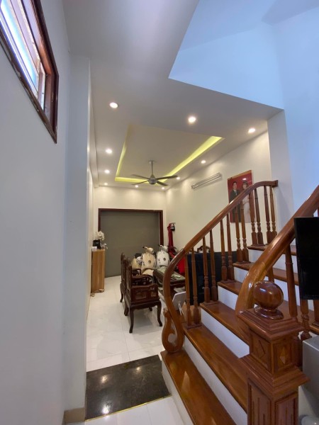 Bán nhà Xuân Thuỷ trung tâm Quận Cầu Giấy, gần phố sổ đỏ chính chủ, lh 0968936368