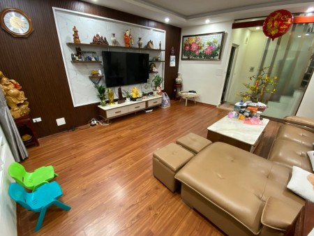 BÁN NHÀ Bùi Xương trạch,Thanh Xuân, DT 36m2 * 5 Tầng, Lô góc, 2 mặt thoáng. Nhỉnh 4 tỷ 0946690006