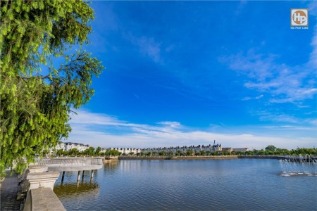 Đi đến slide 2
