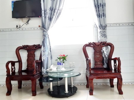 Bán khách sạn hẻm Thùy Vân khu bãi sau vị trí đắc địa ngành du lịch liên hệ 0707933341